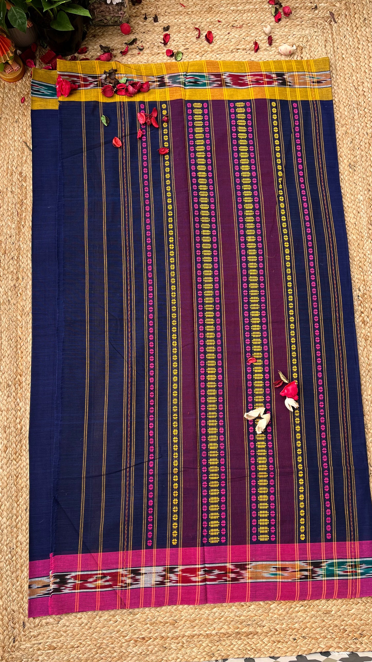 Begampuri Pure Cotton Handloom Saree - Blue Yellow