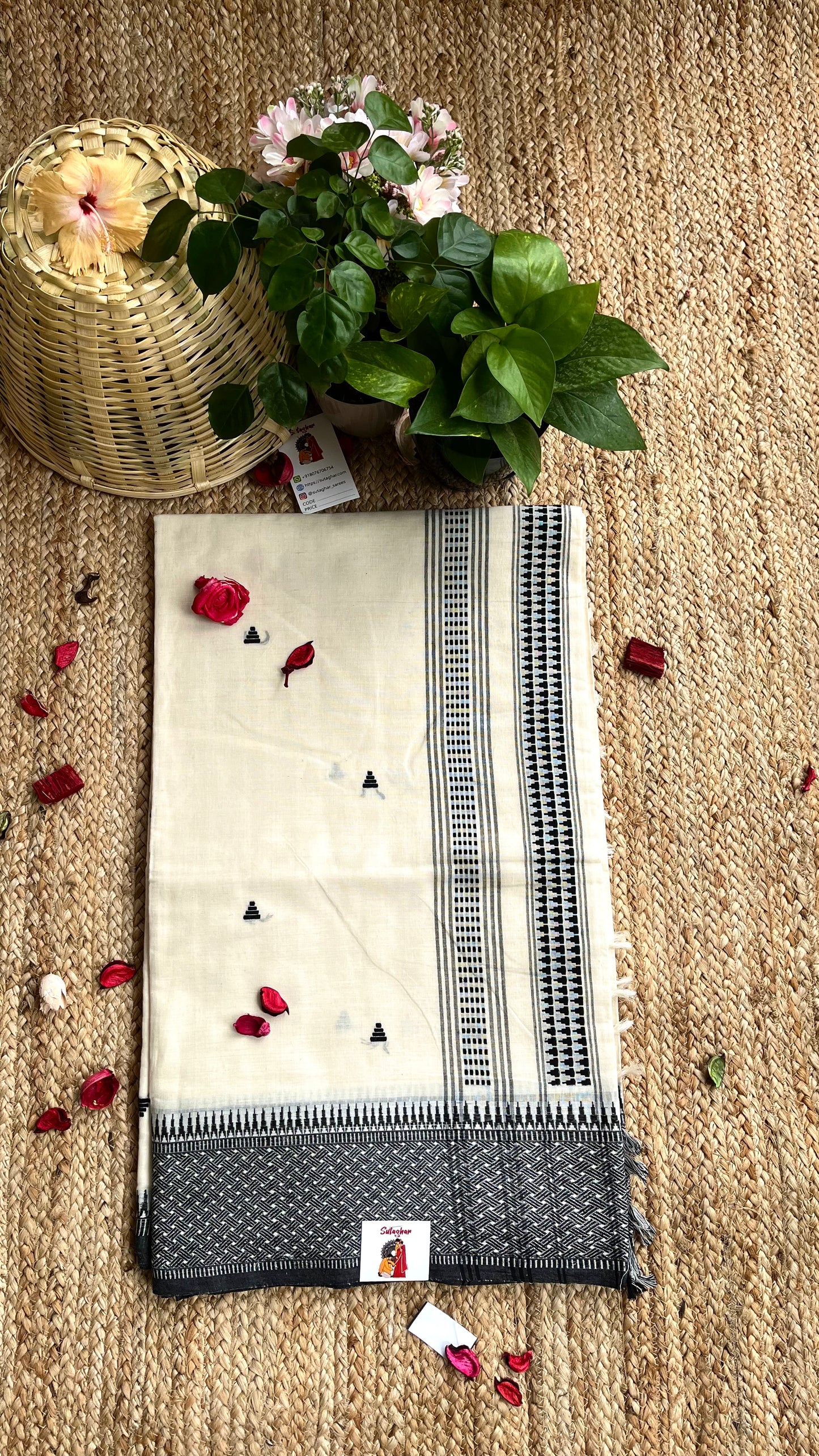 Embroidered Bengal Cotton Handloom Saree - Off White Black