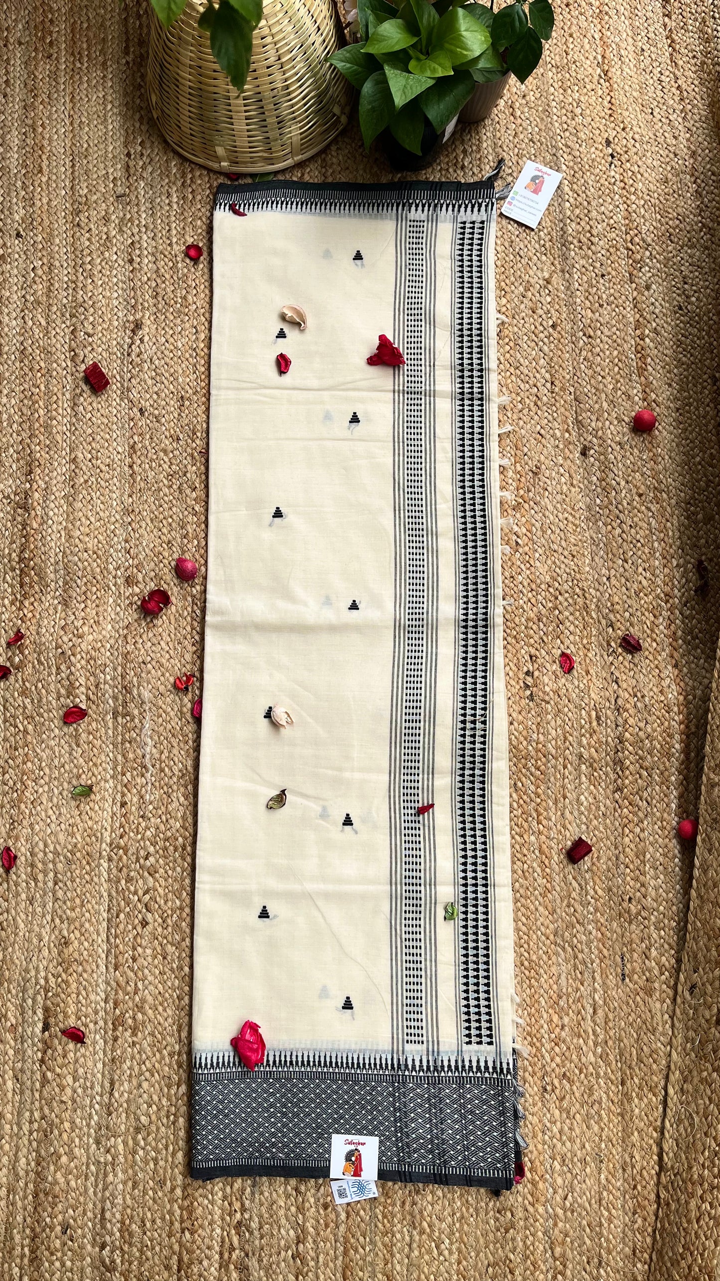 Embroidered Bengal Cotton Handloom Saree - Off White Black