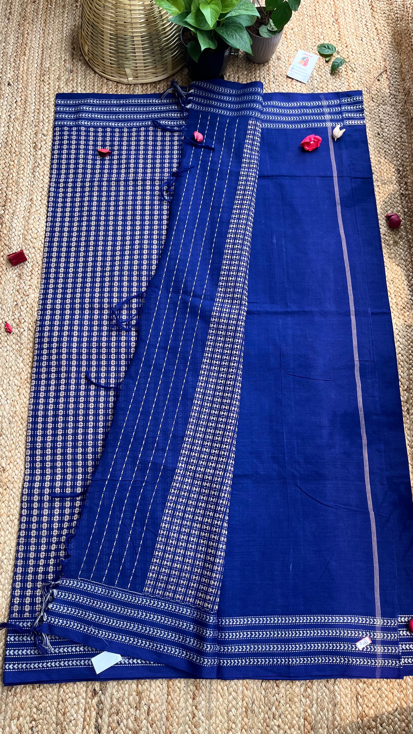 Embroidered Bengal Cotton Handloom Saree - Navy Blue