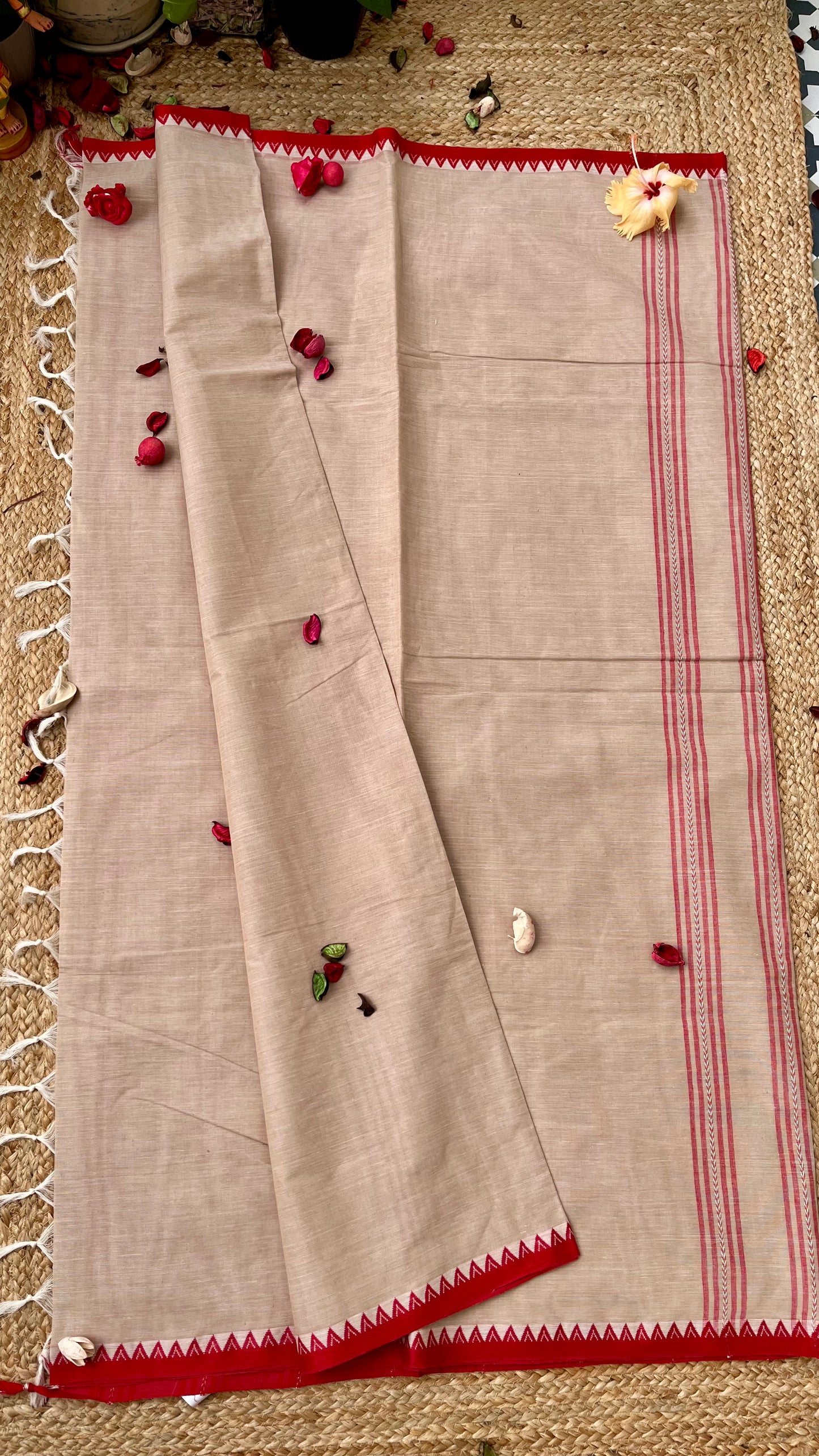 Dhaniakhal iPure Cotton Handloom Saree - Beige